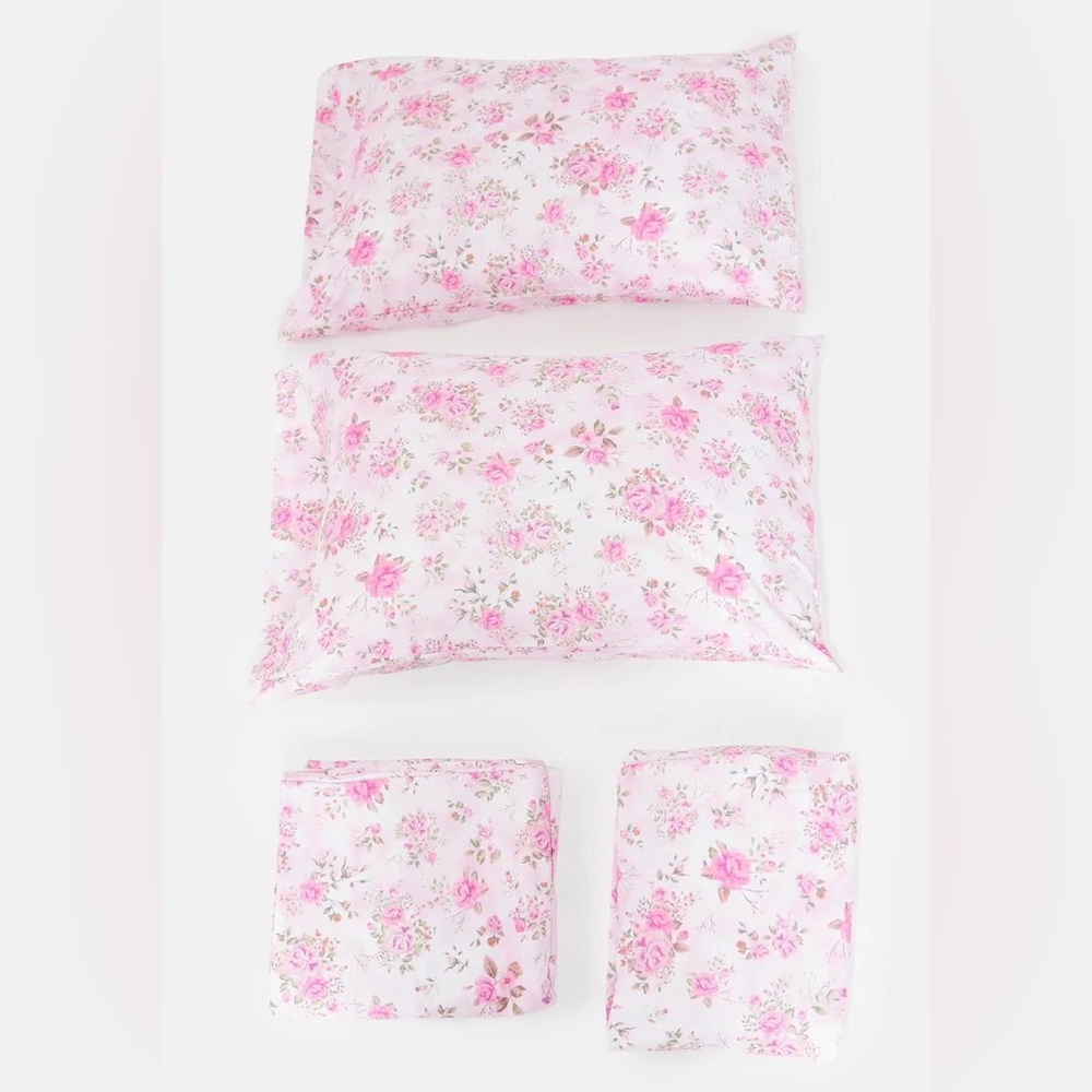 NEW Dolls Kill Home “Floating Roses” Bed Sheet Set Home Accent - Picture 7 of 8